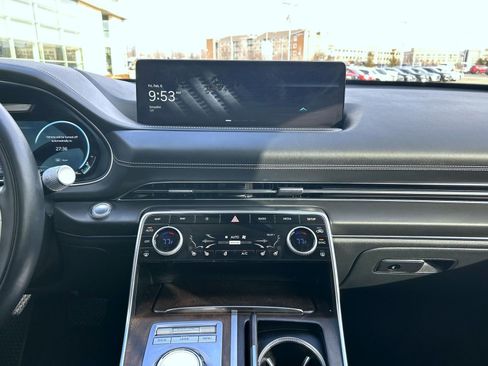 Used 2023 Genesis GV80 2.5T w/ Prestige 20" Package image 13