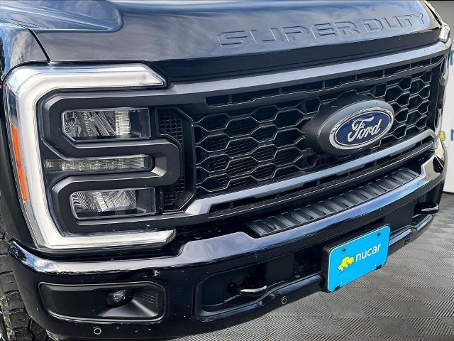 Used 2023 Ford F350 Lariat w/ Sport Appearance Package AWD/4WD image 31