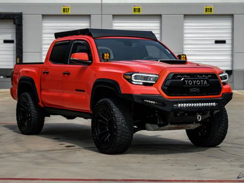 Used 2023 Toyota Tacoma TRD Pro AWD/4WD image 24
