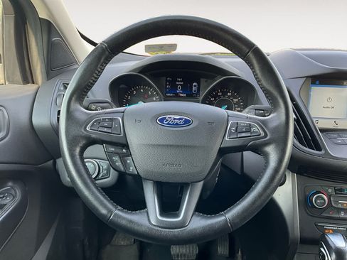 Used 2019 Ford Escape SEL AWD/4WD image 12