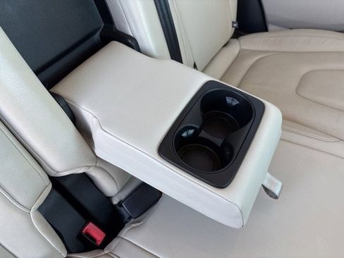 Certified 2019 Ford Edge Titanium image 25