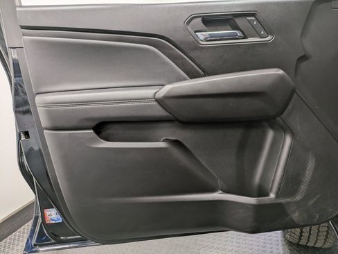 Used 2024 GMC Canyon Elevation image 8