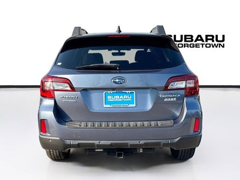 Used 2017 Subaru Outback 2.5i Limited image 6