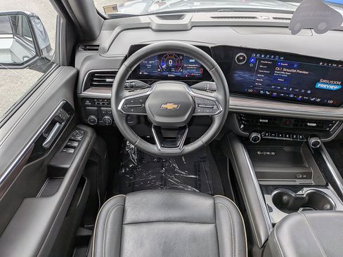 Certified 2025 Chevrolet Tahoe Premier RWD image 33