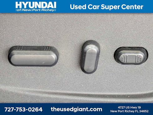 Used 2015 Ford Escape Titanium w/ Equipment Group 301A FWD image 23