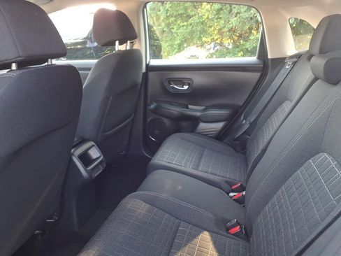 Used 2023 Honda HR-V LX image 16