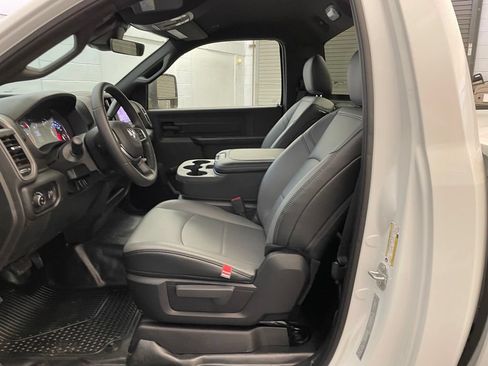 New 2026 RAM 2500 Tradesman AWD/4WD image 15