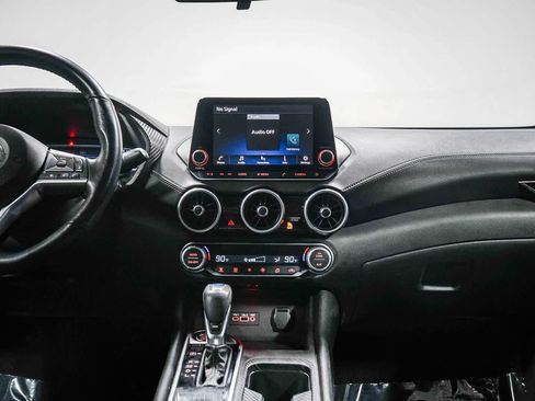 Used 2021 Nissan Sentra SV image 13