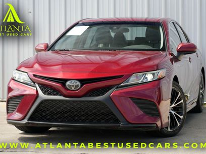 Used 2018 Toyota Camry SE w/ Moonroof Package