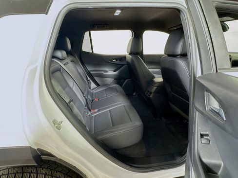Certified 2025 Chevrolet Equinox LT w/ Convenience Package II FWD image 25