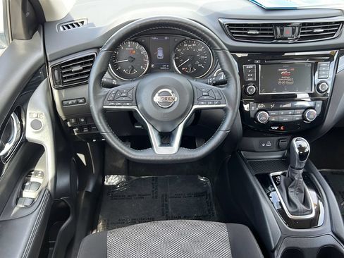 Used 2022 Nissan Rogue Sport SV AWD/4WD image 12