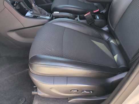 Used 2019 Buick Encore Preferred FWD image 18