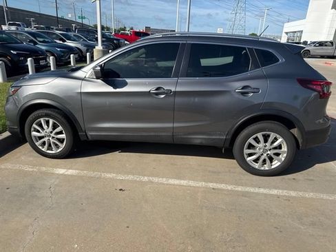 Used 2020 Nissan Rogue Sport SV w/ Technology Package FWD image 5