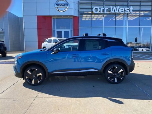 New 2026 Nissan Kicks SR w/ Cold Weather Package AWD/4WD image 2