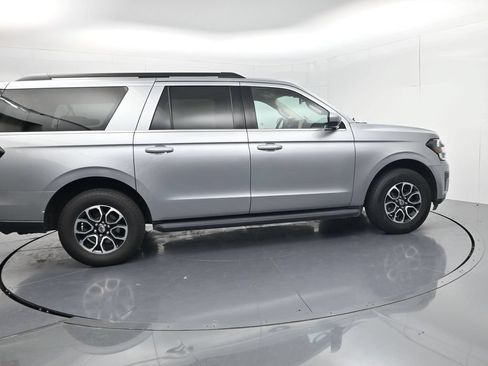Used 2024 Ford Expedition Max XLT AWD/4WD image 8