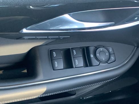 Certified 2025 Buick Envision Preferred image 23