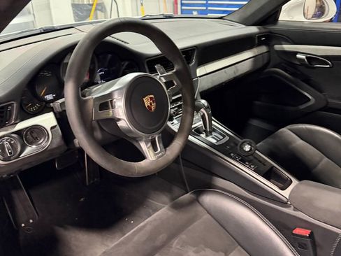 Used 2014 Porsche 911 GT3 RWD image 16