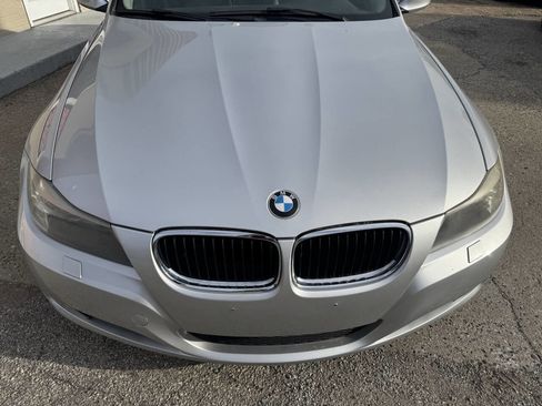 Used 2011 BMW 328i xDrive Sedan AWD/4WD image 11