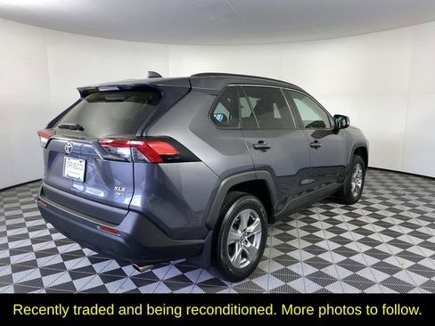 Used 2024 Toyota RAV4 XLE AWD/4WD image 9