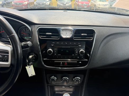 Used 2014 Chrysler 200 Touring w/ 200 S Group FWD image 19