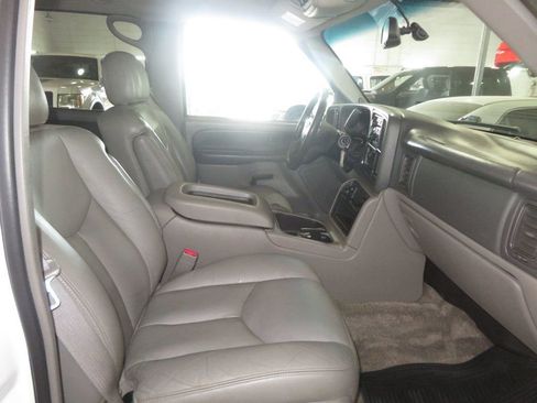 Used 2003 Chevrolet Suburban Z71 AWD/4WD image 33