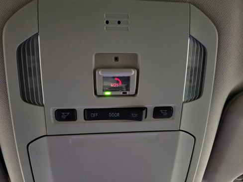 Used 2023 Toyota Highlander L FWD image 20