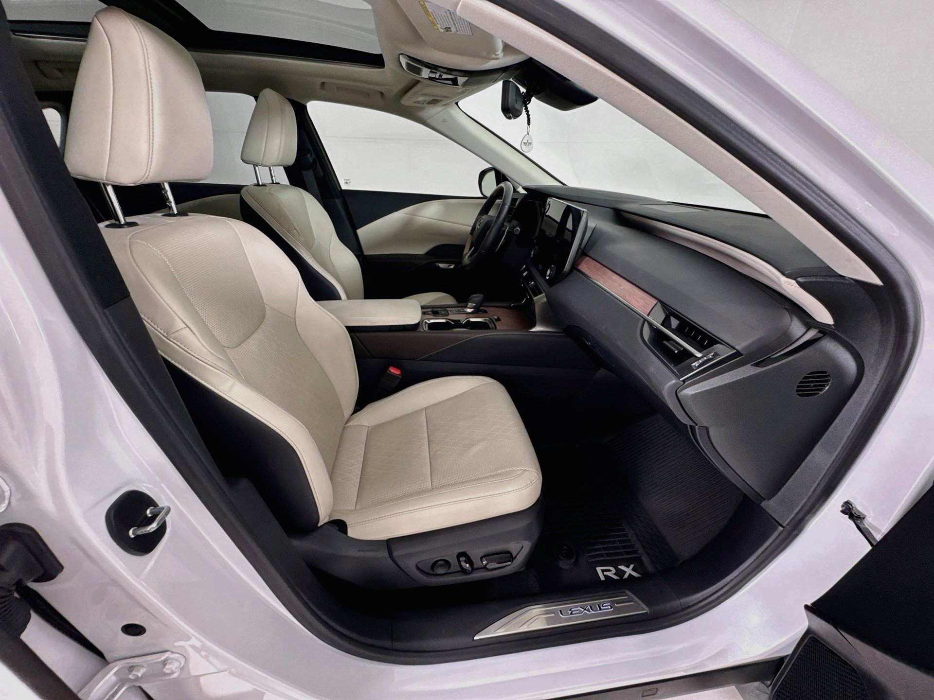 Used 2023 Lexus RX 350 Premium Plus w/ Accessory Package (K3) FWD image 30