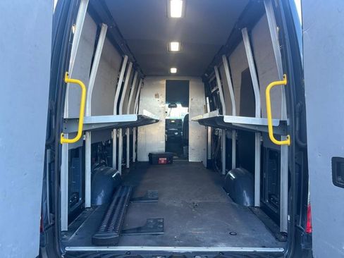 Used 2019 Mercedes-Benz Sprinter 170 image 9