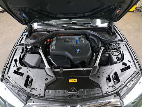 Used 2023 BMW 530e xDrive w/ Premium Package AWD/4WD image 31