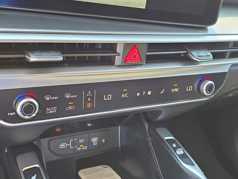 New 2026 Kia Sorento S image 24