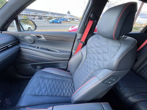 Used 2025 Genesis GV80 3.5T e-SC image 22