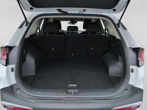 Used 2025 Kia Sportage LX FWD image 31