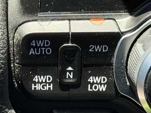 Used 2023 RAM 1500 Big Horn AWD/4WD image 16