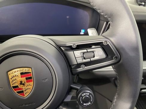 New 2024 Porsche Cayenne image 39