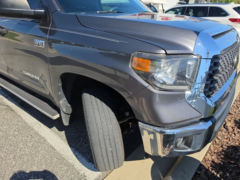 Used 2021 Toyota Tundra SR5 w/ SR5 Upgrade Package AWD/4WD image 5
