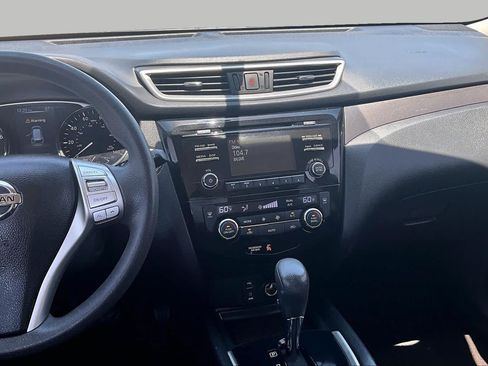 Used 2014 Nissan Rogue SV w/ SV Moonroof Package FWD image 7
