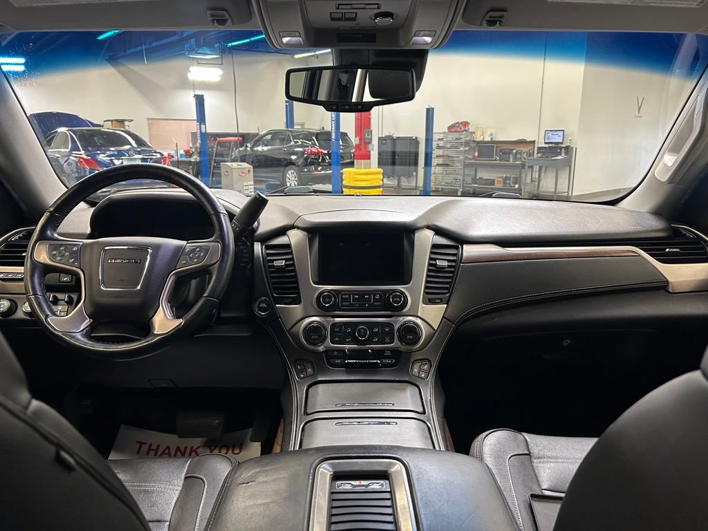 Used 2019 GMC Yukon Denali w/ Denali Ultimate Package AWD/4WD image 12