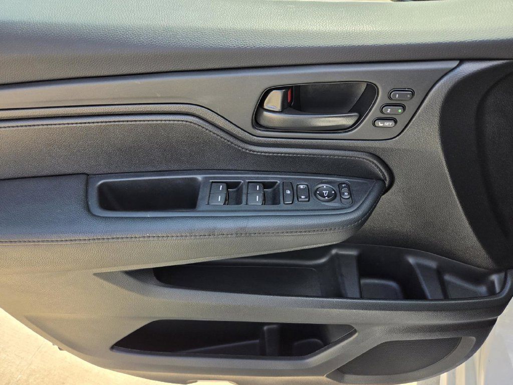Used 2024 Honda Odyssey Sport image 19