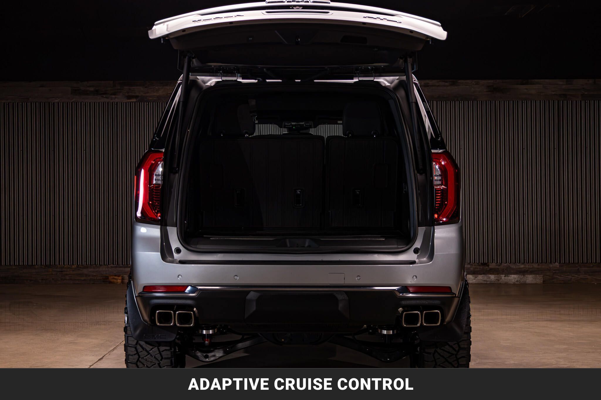 Used 2026 GMC Yukon AT4 w/ LPO, Floor Liner Package AWD/4WD image 9