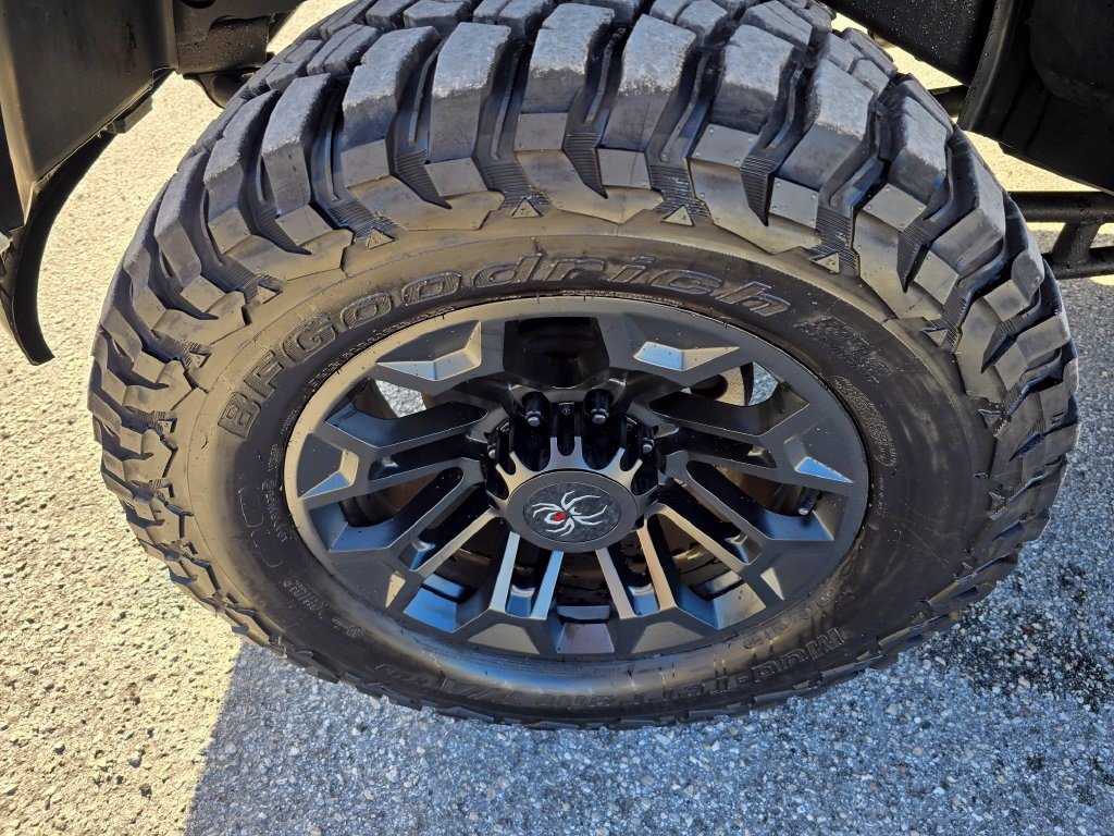 Used 2025 RAM 2500 Big Horn AWD/4WD image 10