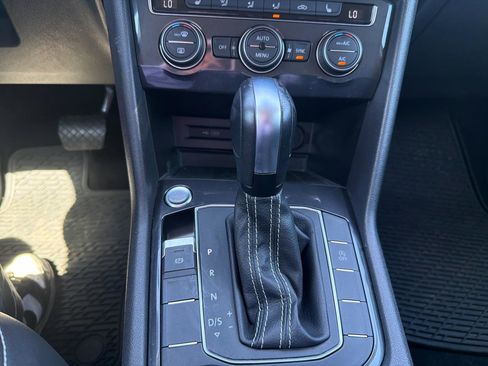 Used 2021 Volkswagen Tiguan SE w/ 3rd Row Seat Package AWD/4WD image 25