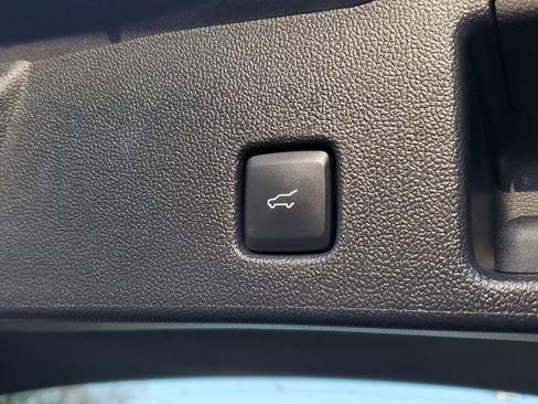 Used 2024 Ford Escape Active image 10