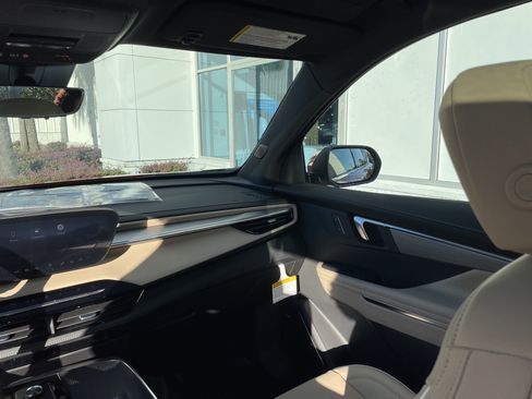 New 2026 Buick Enclave Preferred w/ Power Package image 43