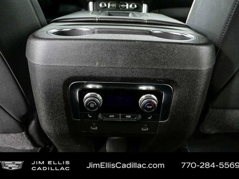Used 2022 GMC Yukon SLT w/ SLT Premium Package RWD image 20