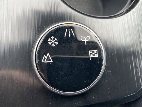 Used 2022 Nissan Rogue SV image 30