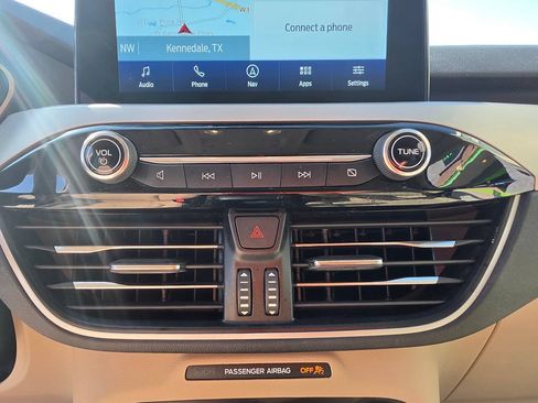 Used 2020 Ford Escape SE FWD image 36