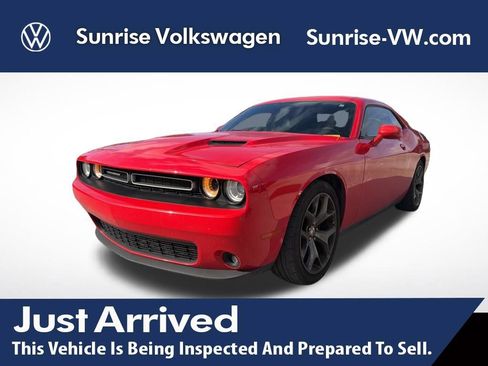 Used 2015 Dodge Challenger SXT Plus w/ Sound Group II image 1