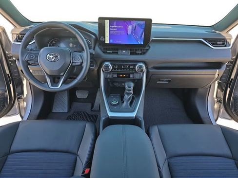 Used 2025 Toyota RAV4 XSE image 9
