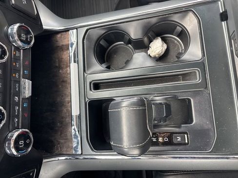 Used 2021 Ford F150 Lariat image 19