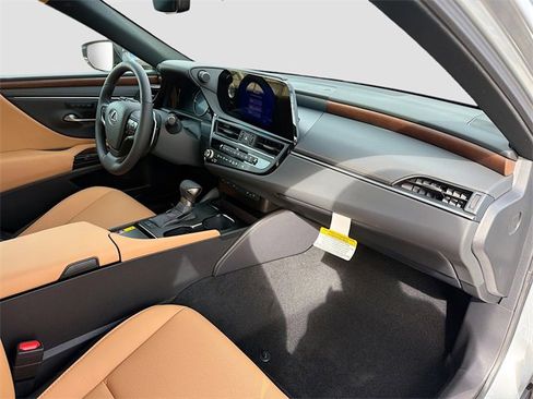 New 2025 Lexus ES 350 w/ Premium Package image 14